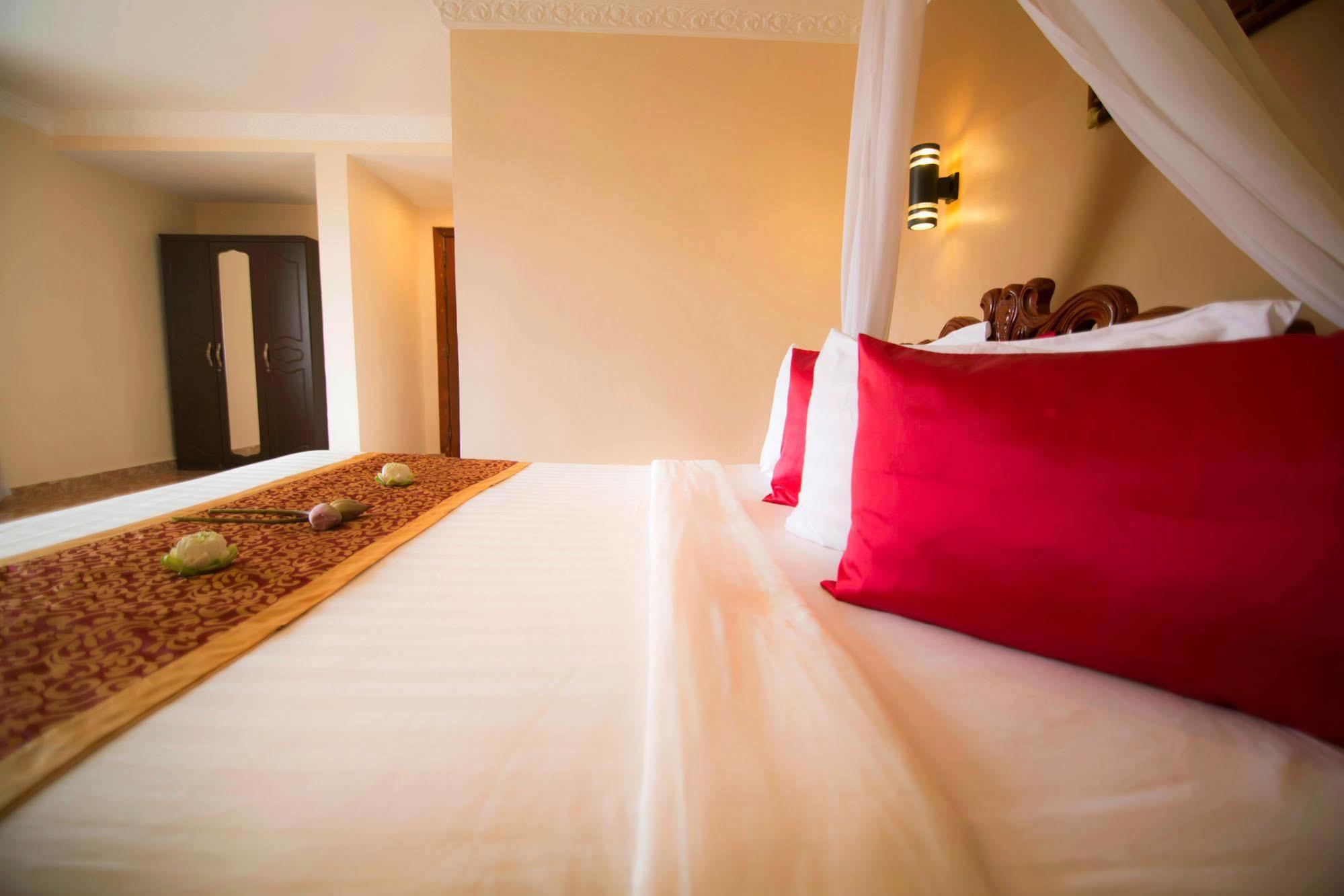 Reaksmey Chanreas Hotel 3*